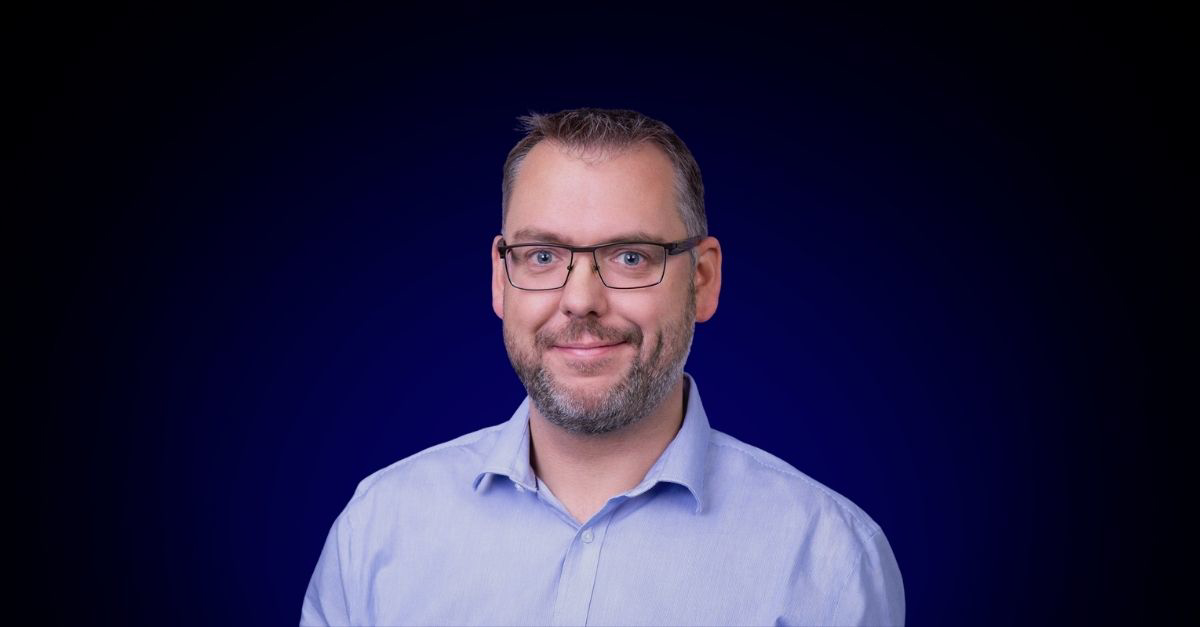 Stephen Garland (1200 × 627Px)