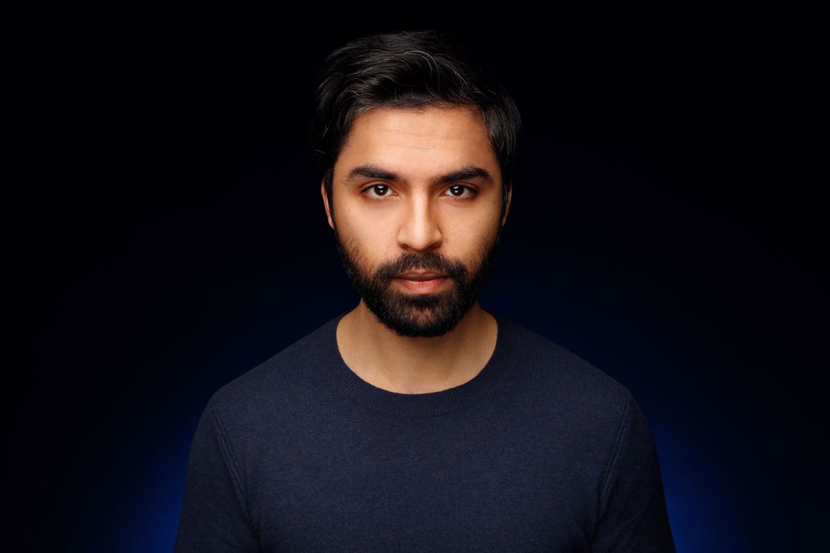 Dare Headshot